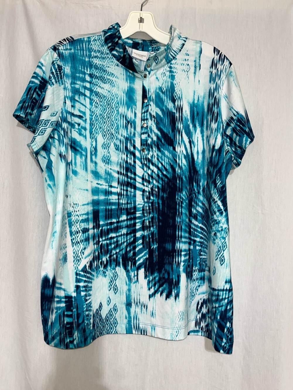 Weekend by Chico's Teal and Navy Patterned snaps to neck Top size 3